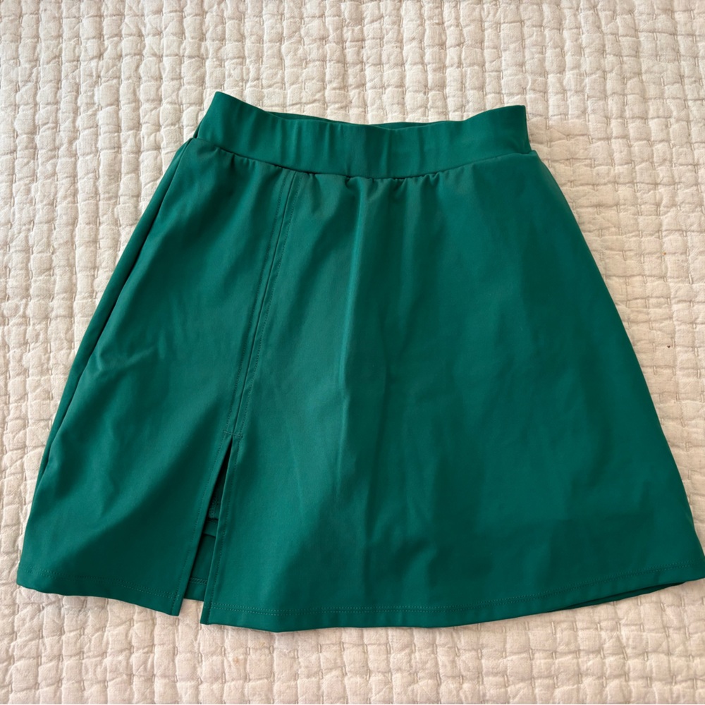 H&M Green Skort
